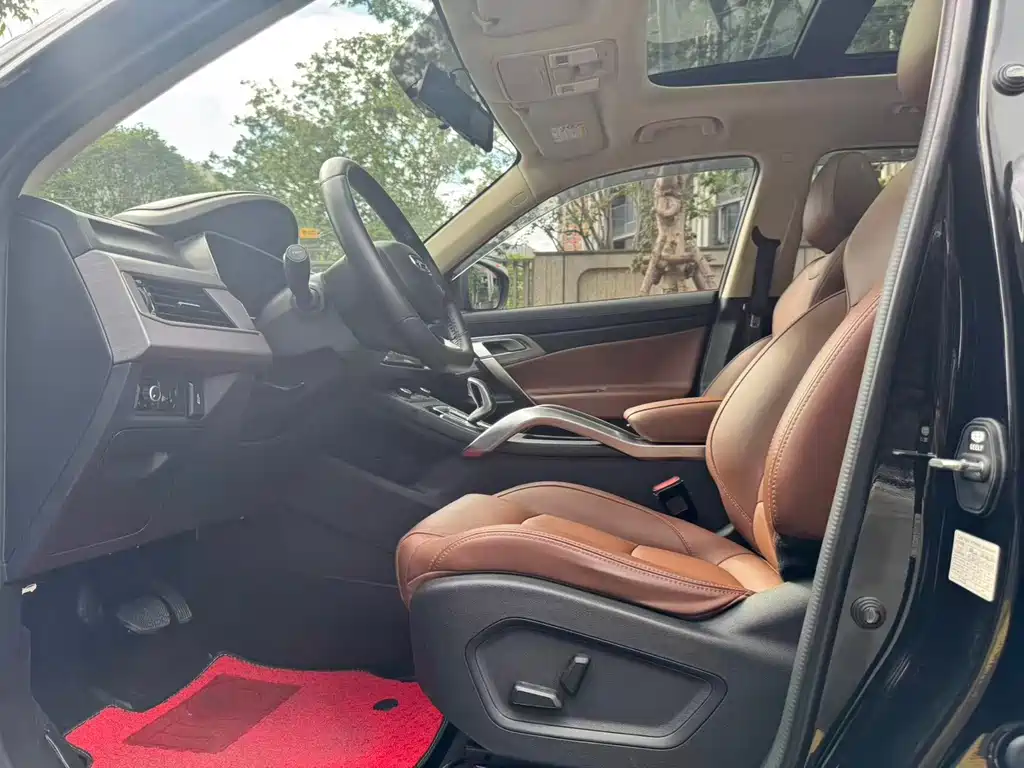 Geely Boyue — миниатюра 8
