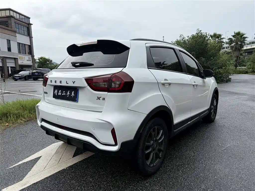 Geely Vision X3 — миниатюра 4