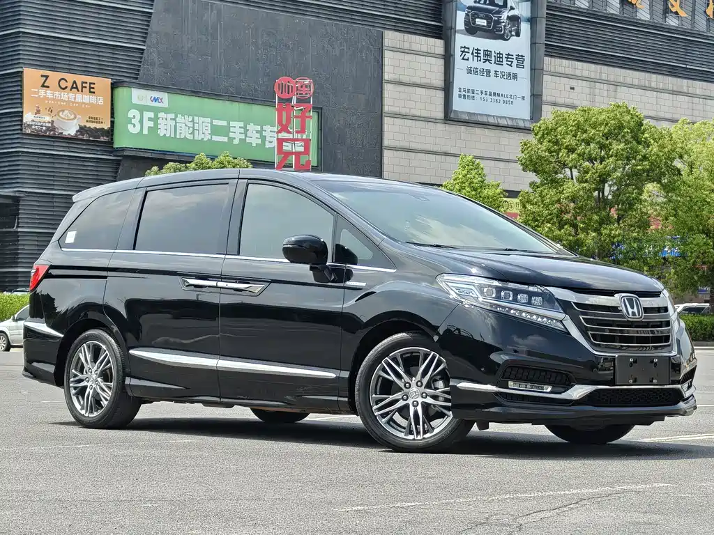 Honda Elysion — миниатюра 3