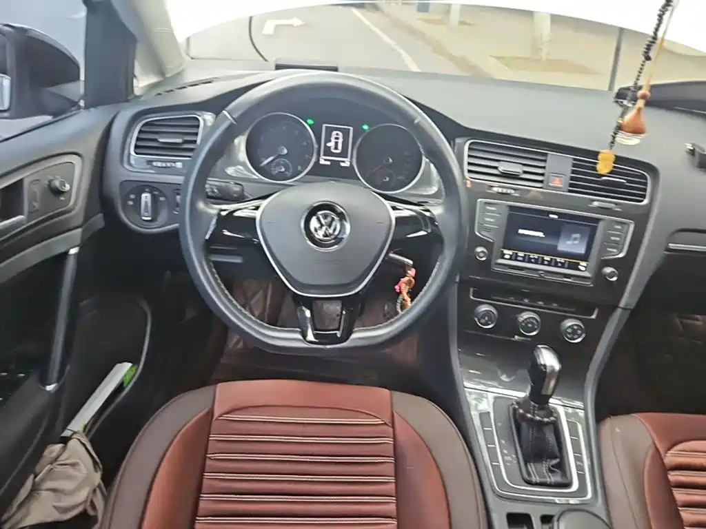 Volkswagen Golf — миниатюра 13