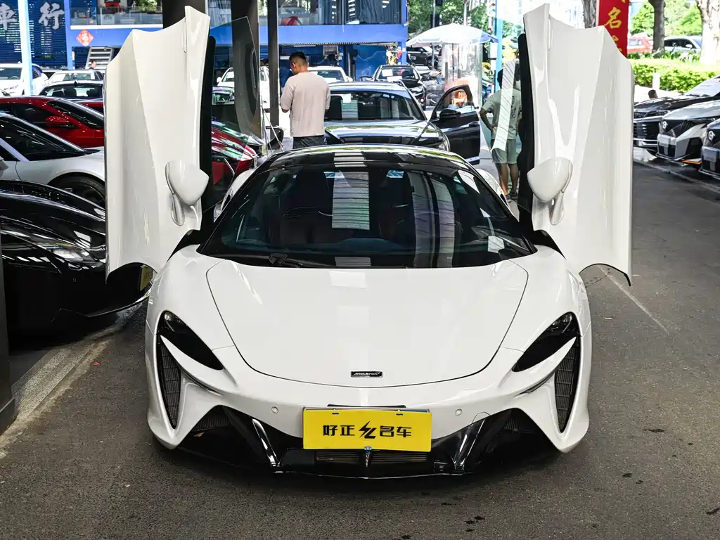 McLaren Artura — миниатюра 3