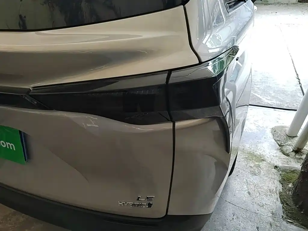 Toyota Sienna — миниатюра 8