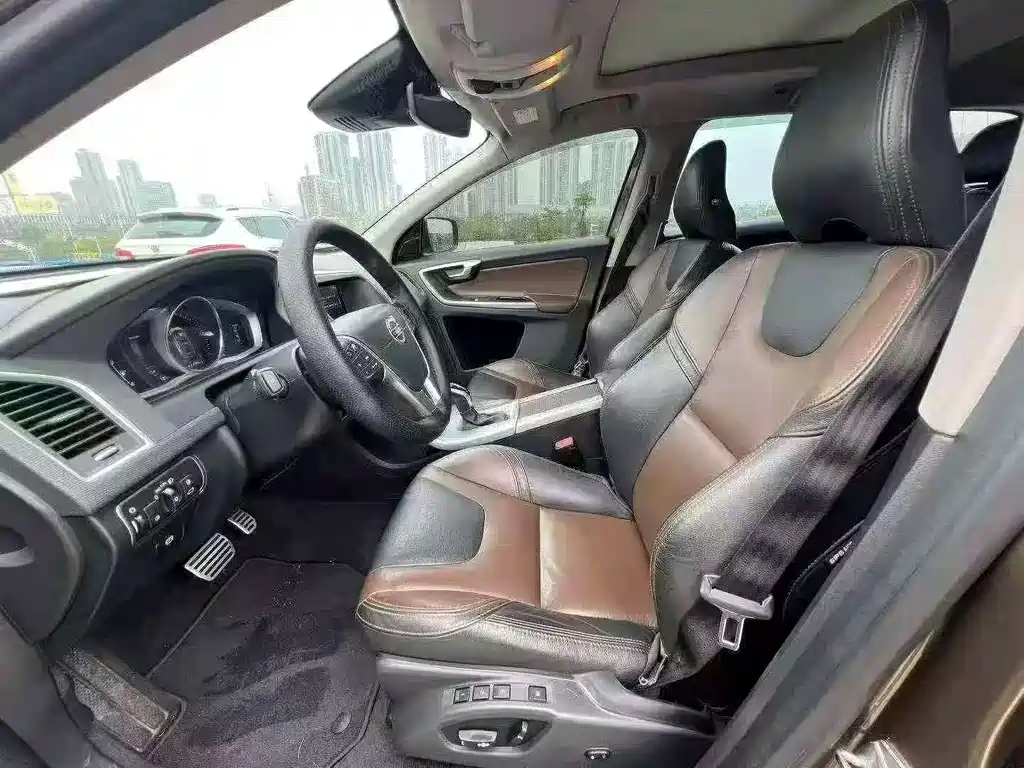 Volvo XC60 — миниатюра 4