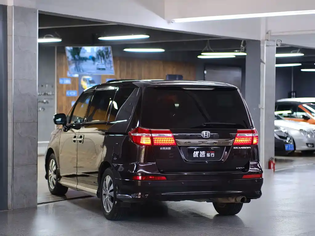 Honda Elysion — миниатюра 12