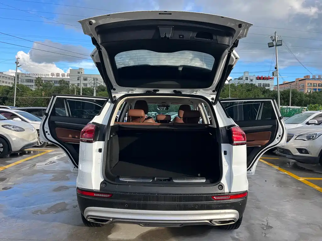 Geely Boyue — миниатюра 19