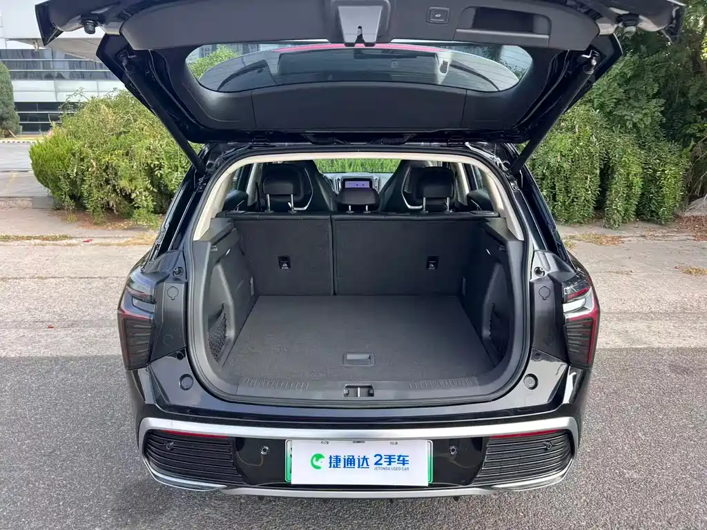 Hongqi Hongqi HS3 PHEV — миниатюра 27