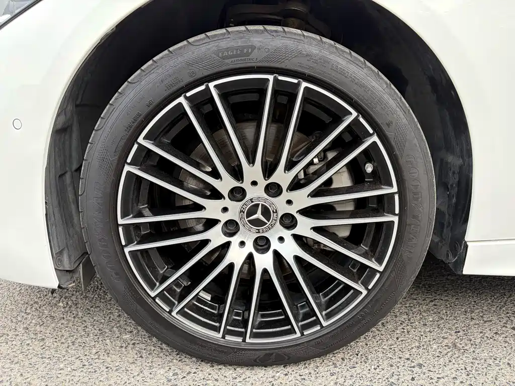 Mercedes-Benz C-Class — миниатюра 15
