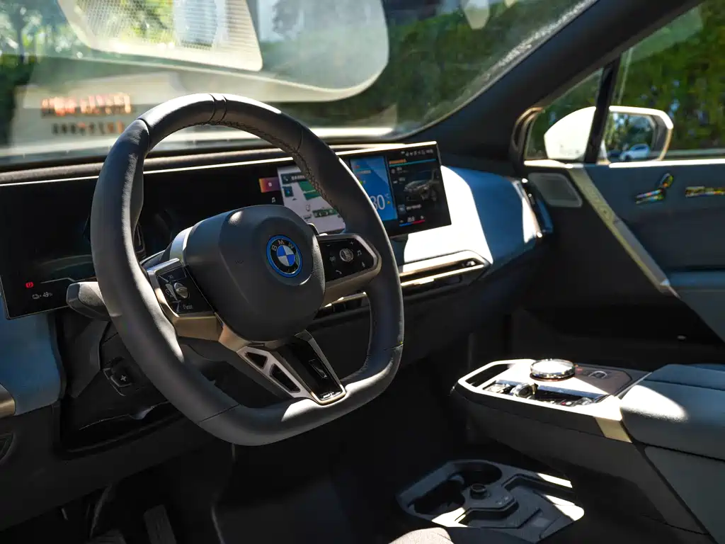 BMW iX M60 — миниатюра 14