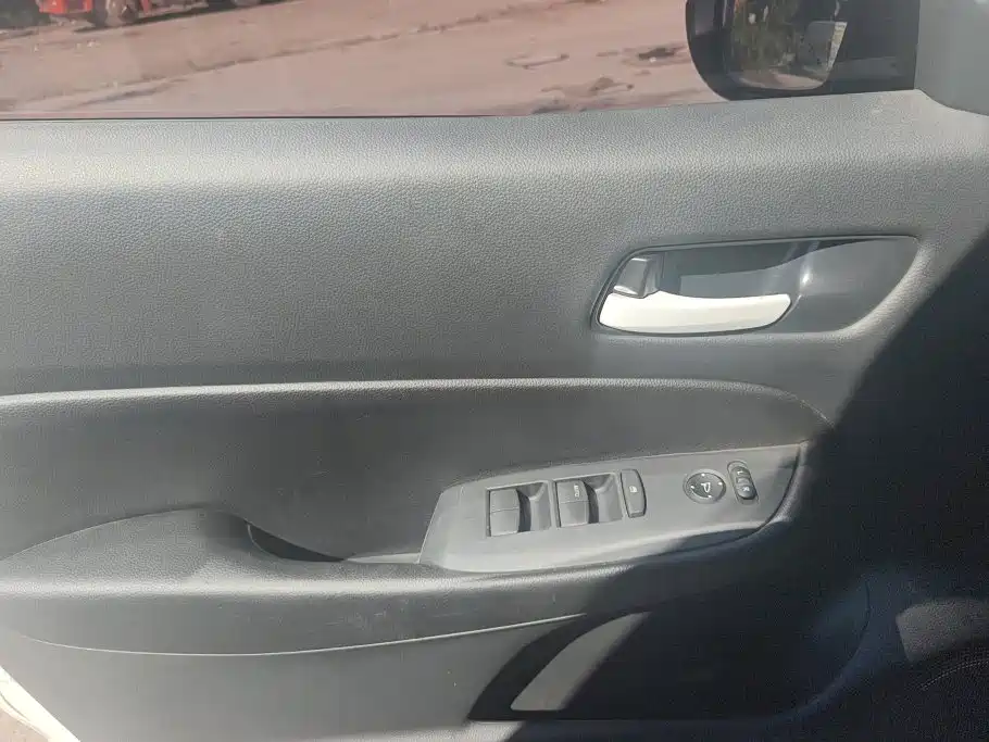 Honda Fit — миниатюра 7