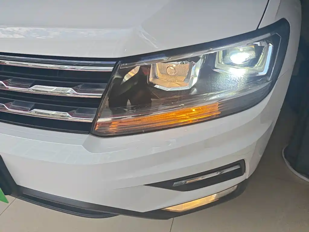 Volkswagen Tiguan L — миниатюра 24
