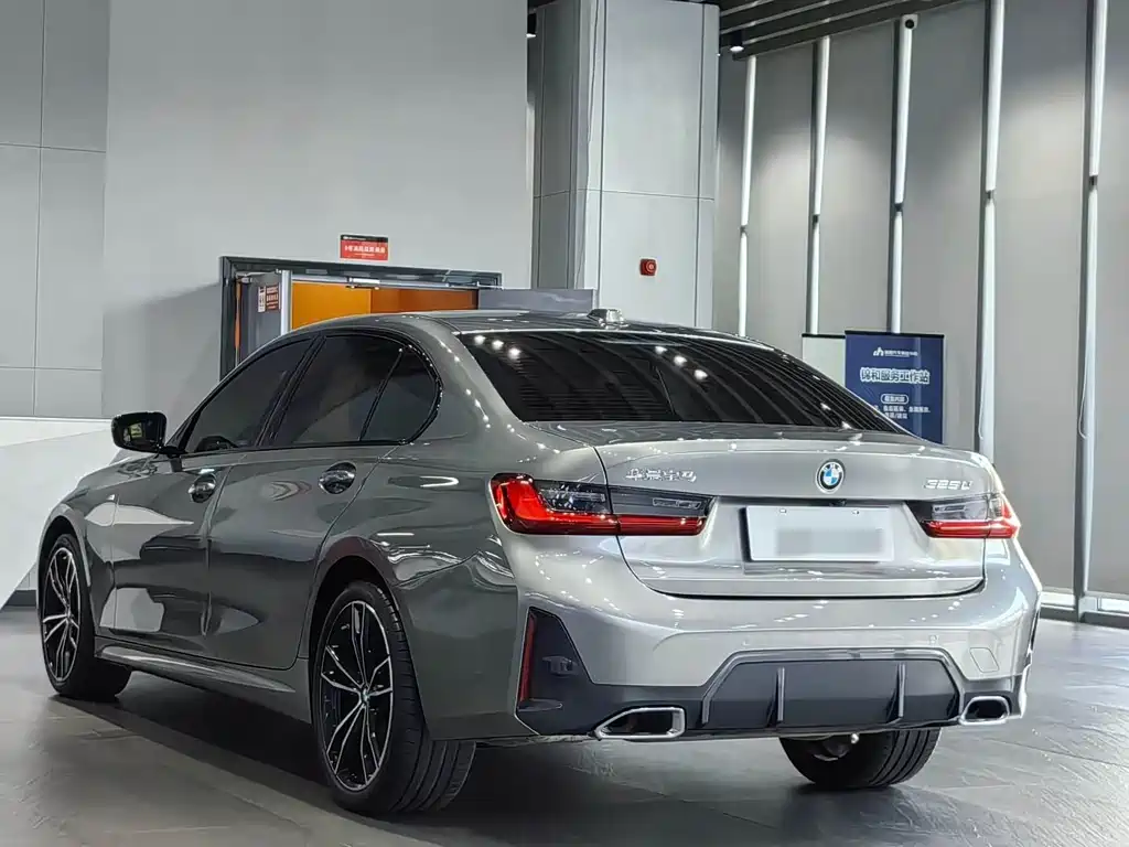 BMW 3 Series — миниатюра 9