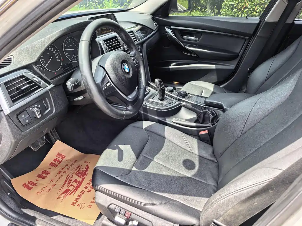 BMW 3 Series — миниатюра 8