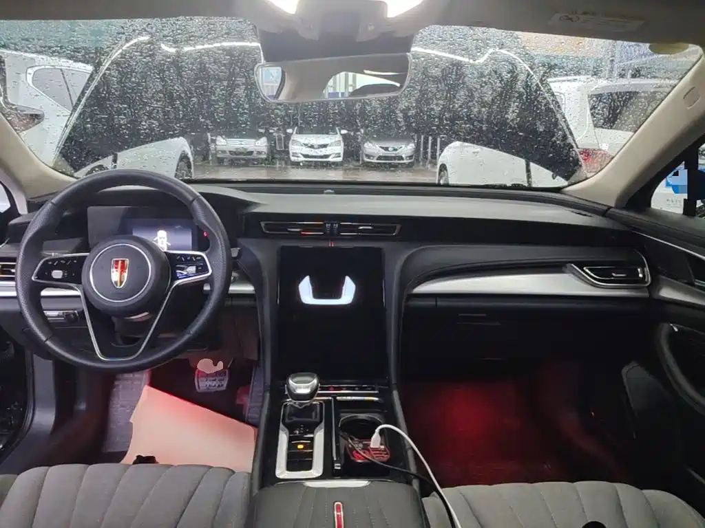 Hongqi Hongqi H5 — миниатюра 10