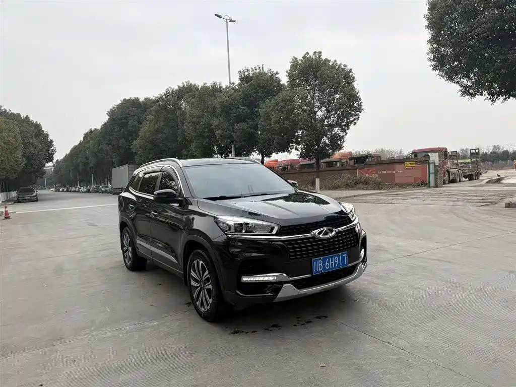 CHERY TIGGO 8