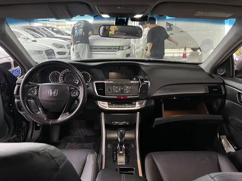 Honda Accord — миниатюра 5