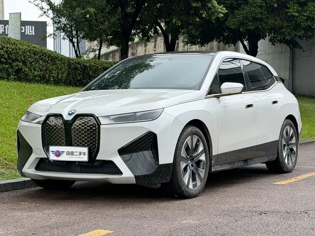 宝马iX 2022款 xDrive40 2022