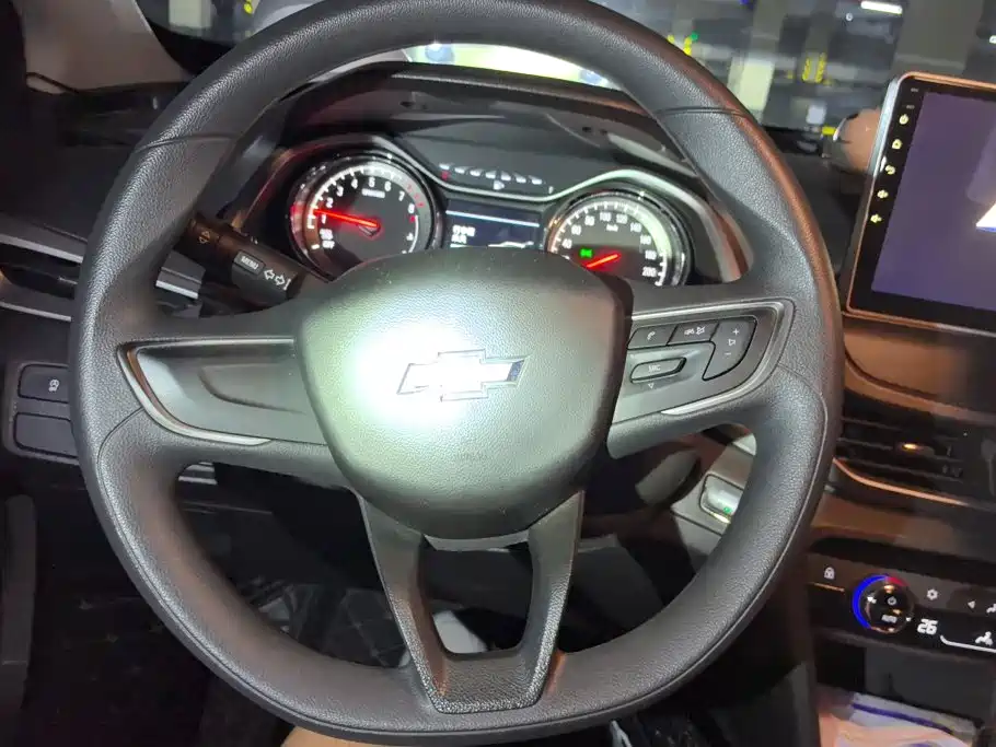 Chevrolet Volando — миниатюра 15