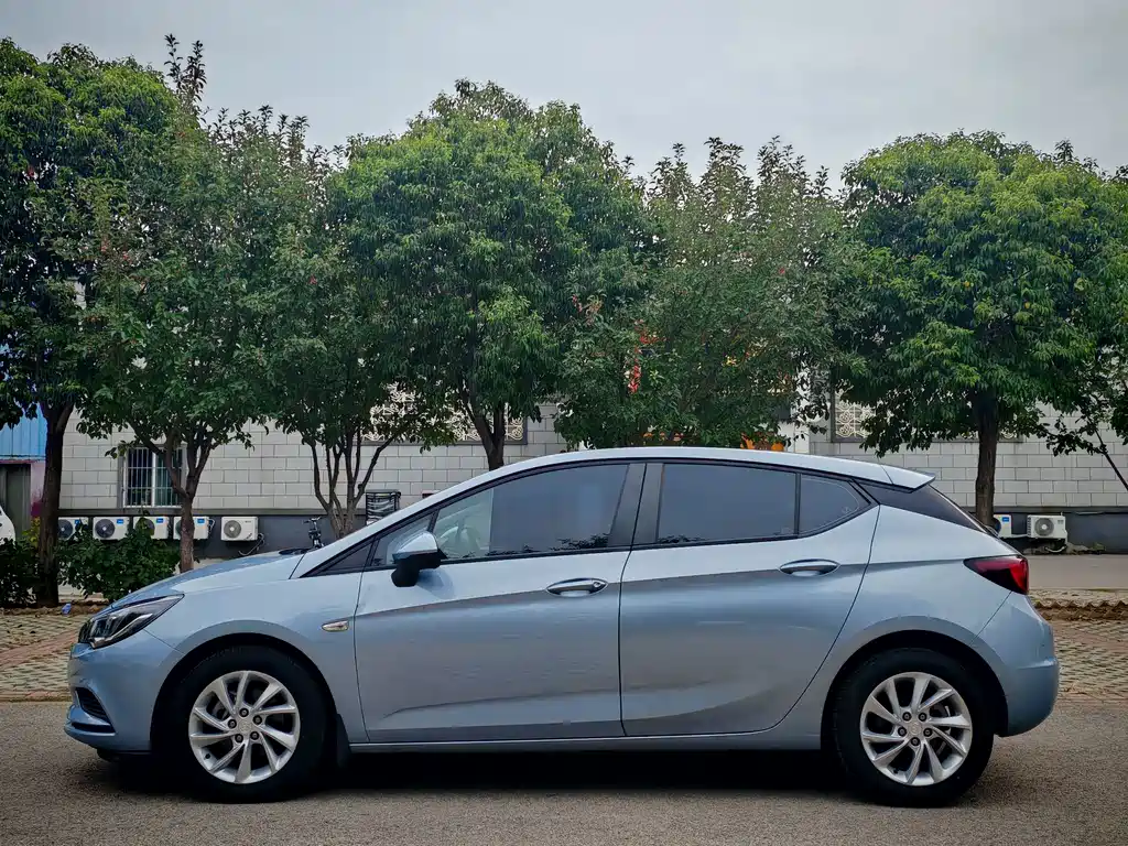 Buick Verano — миниатюра 4