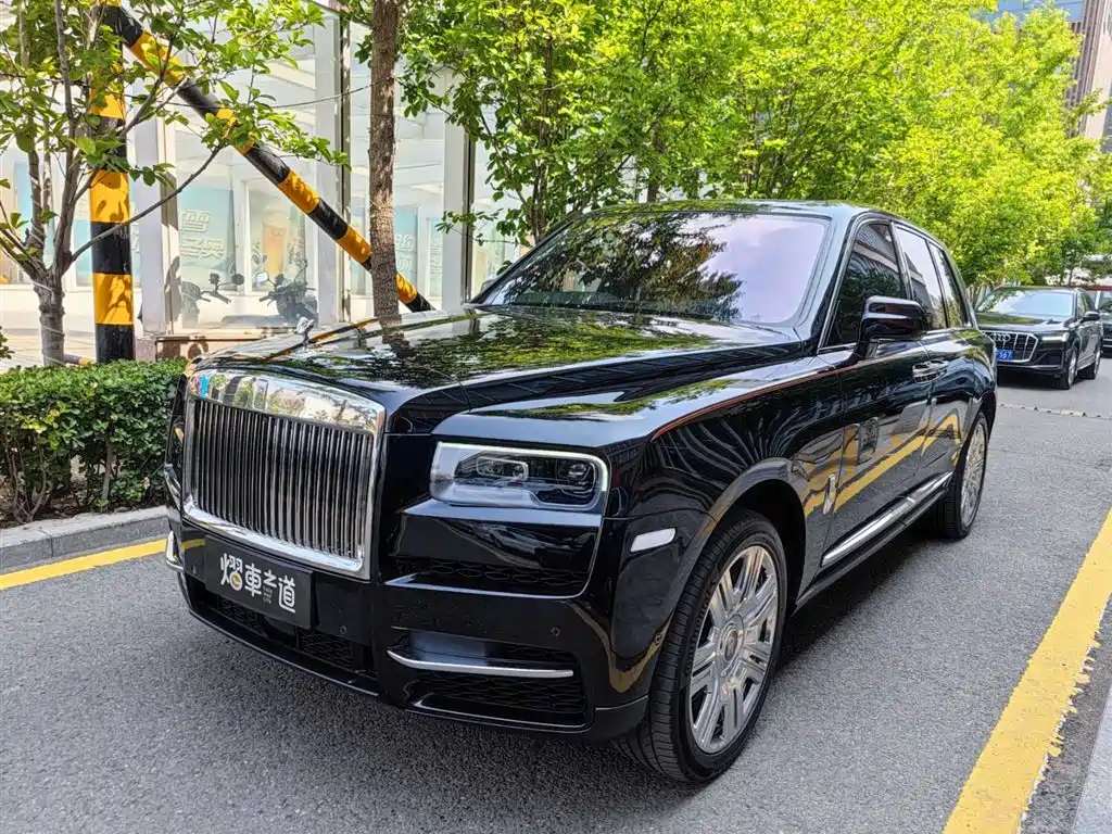 Rolls-Royce Cullinan 2021