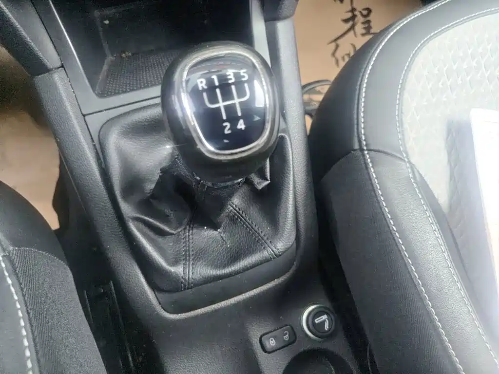 Skoda Yeti — миниатюра 10