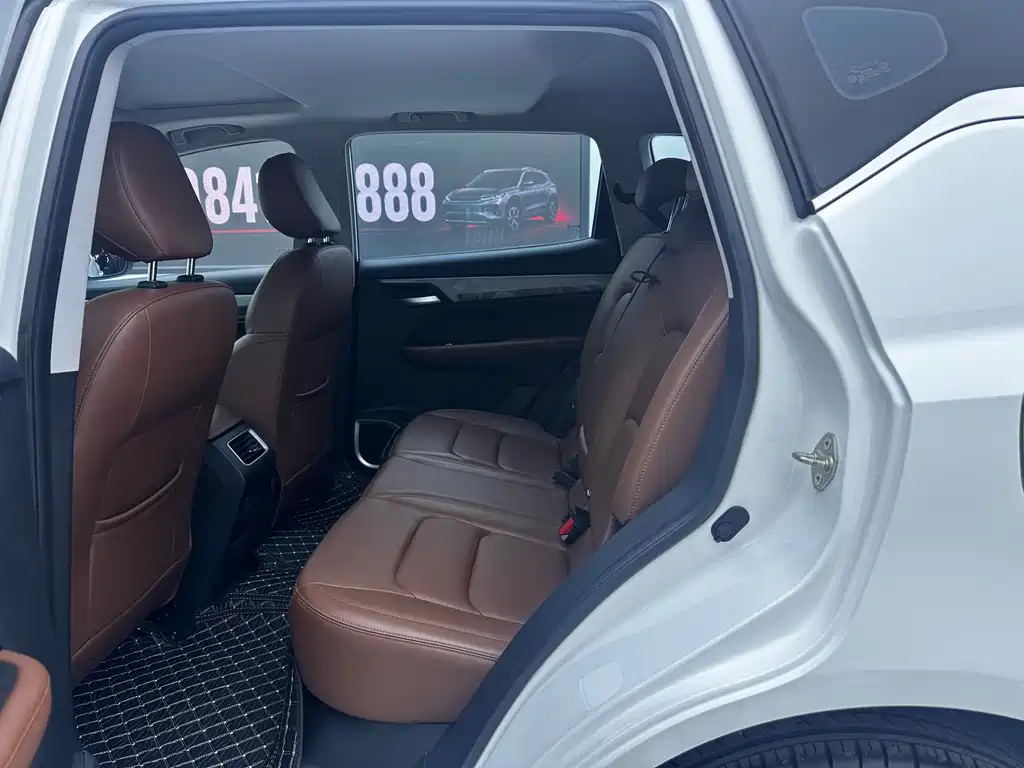 Geely Vision X6 — миниатюра 5