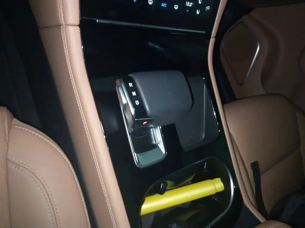 Li Auto ONE 2021 6 мест