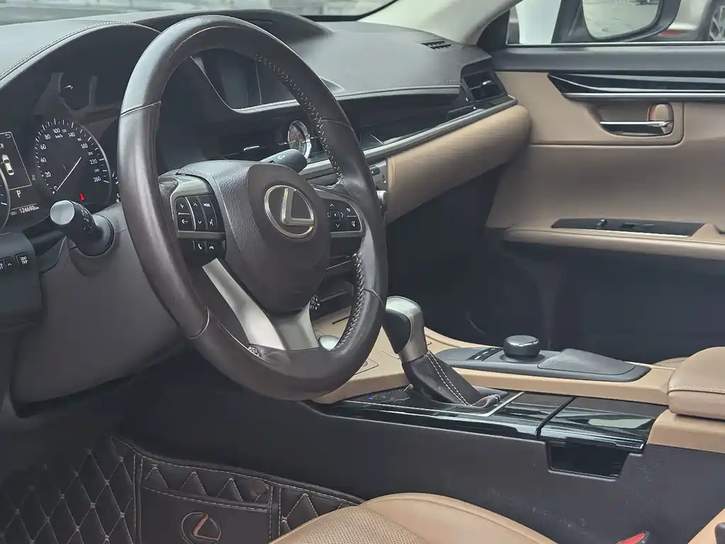 Lexus ES — миниатюра 6