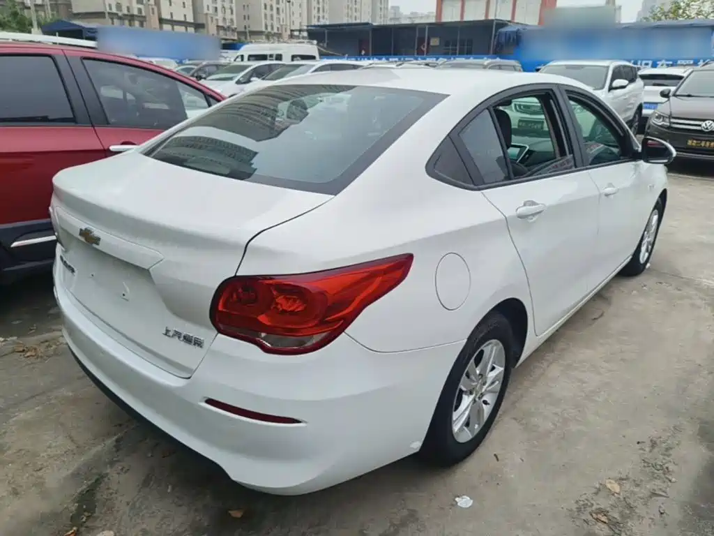 Chevrolet Cavalier — миниатюра 7