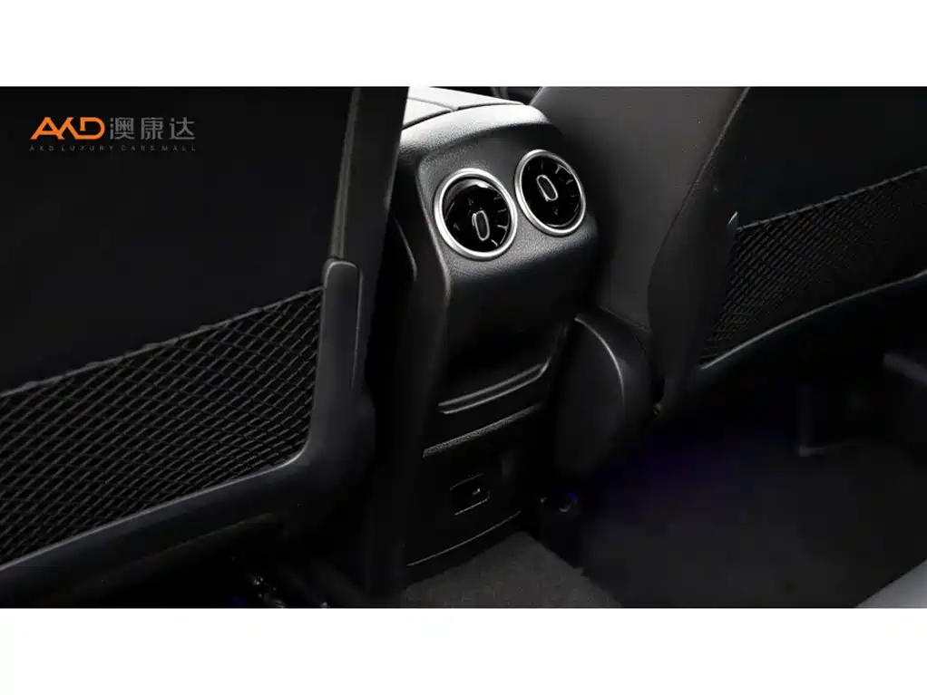 Mercedes-Benz GLB — миниатюра 9