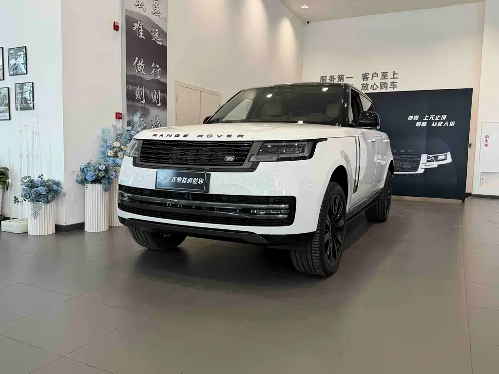 Range Rover 2024 3.0 L6 400PS Grand Extended Edition
