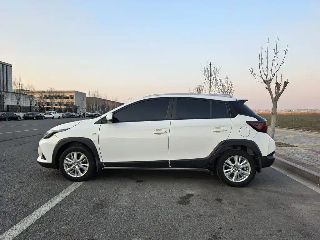 TOYOTA YARIS L ZHIXUAN