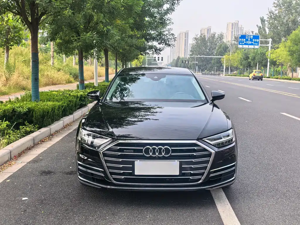 Audi A8 — миниатюра 2