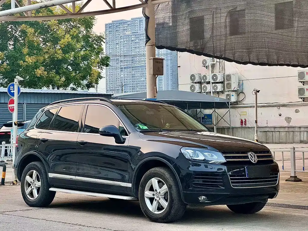 Volkswagen Touareg — миниатюра 3