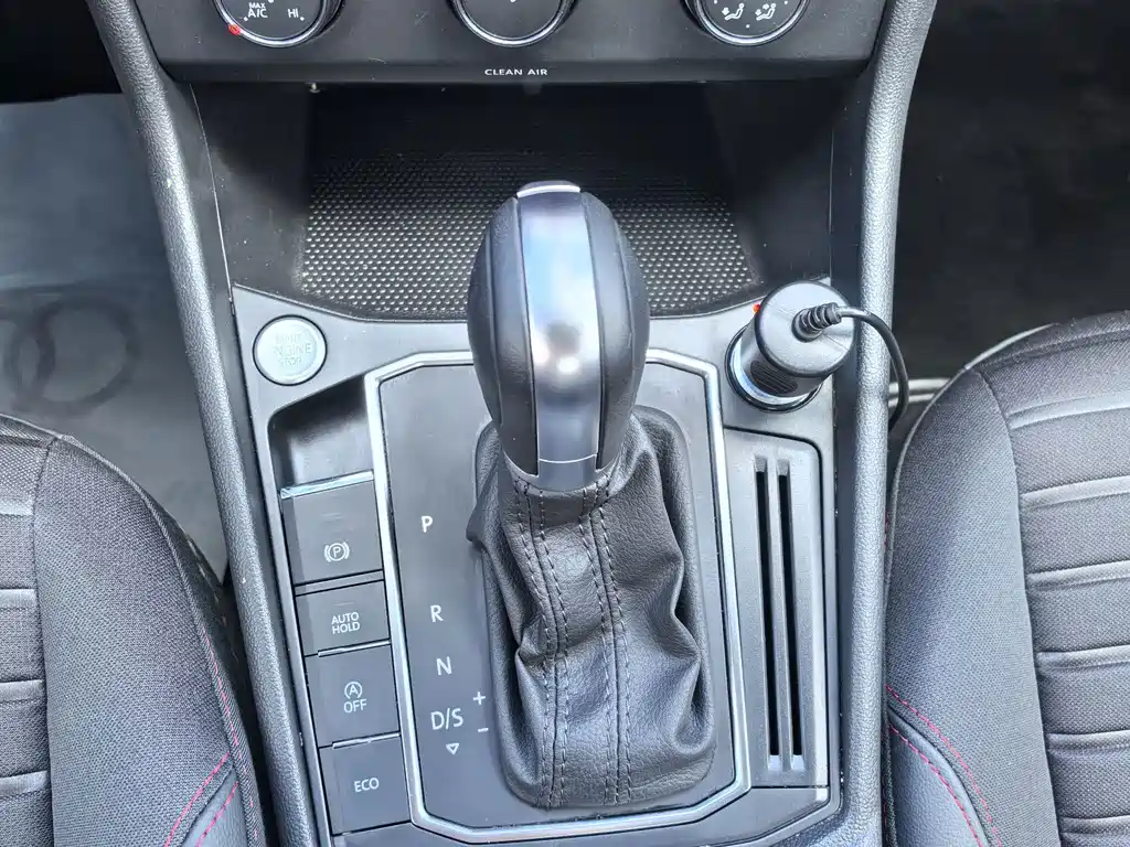 Volkswagen Lavida — миниатюра 12