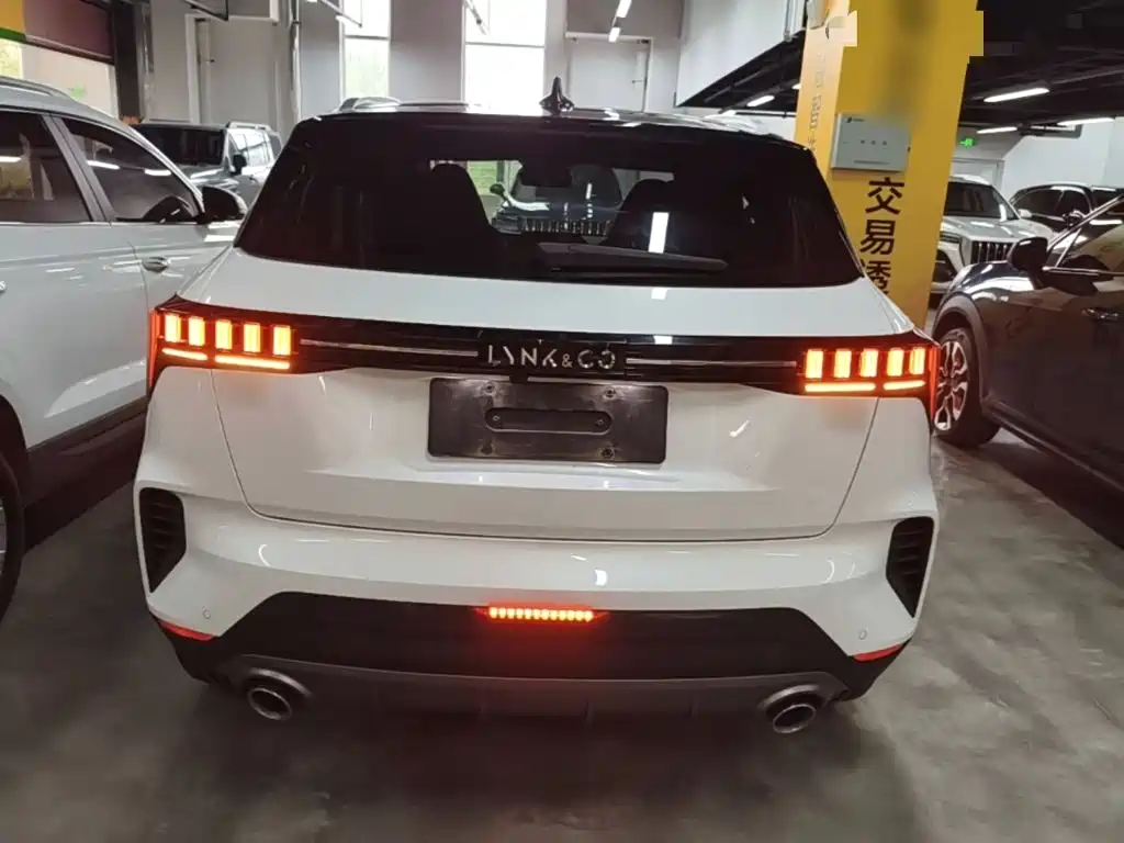 Lynk & Co 06 — миниатюра 6