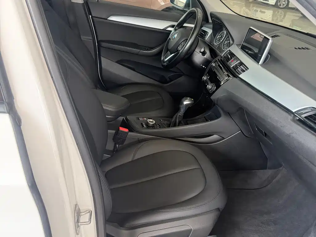 BMW X1 — миниатюра 11