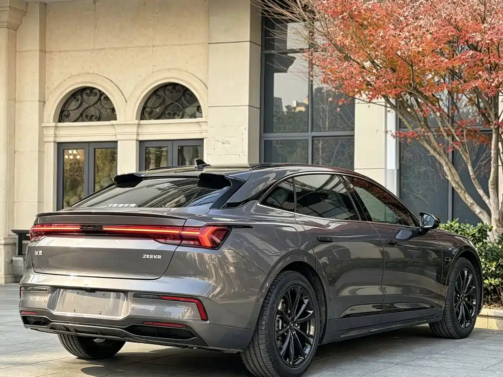 Zeekr 007GT — миниатюра 7