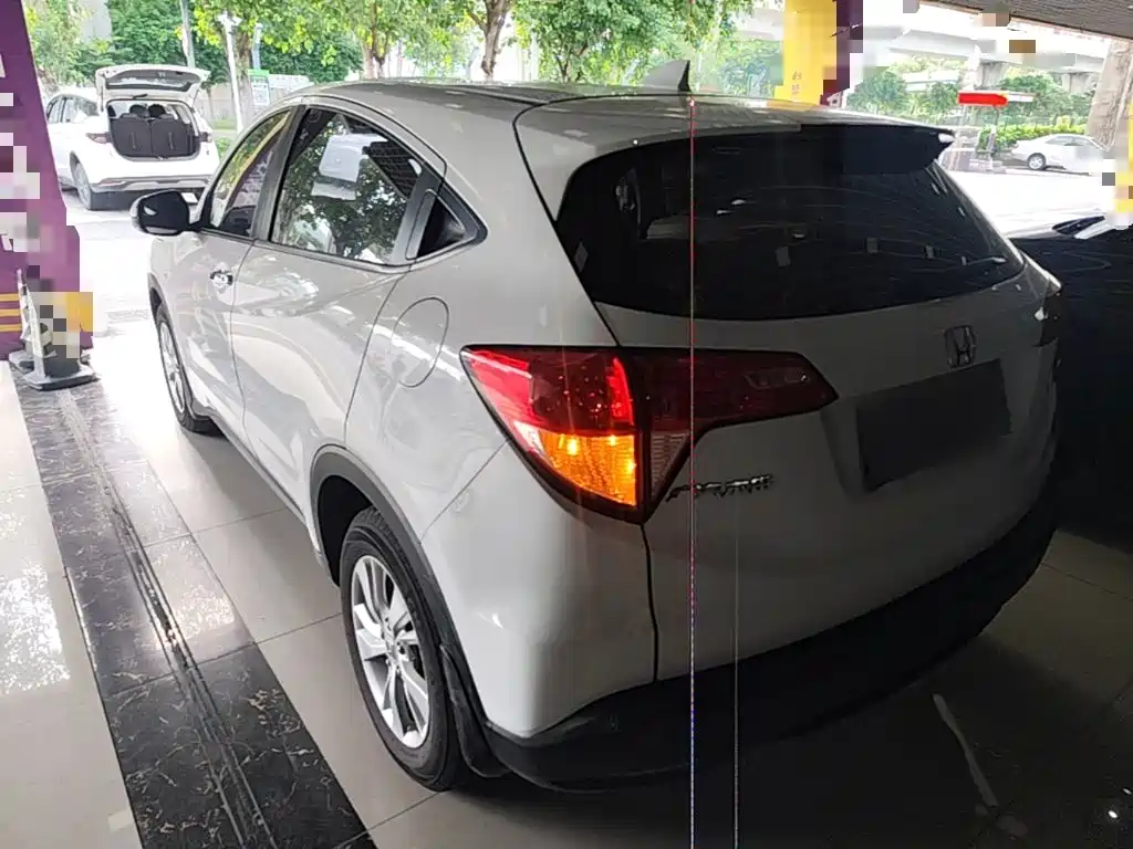 Honda Vezel — миниатюра 5