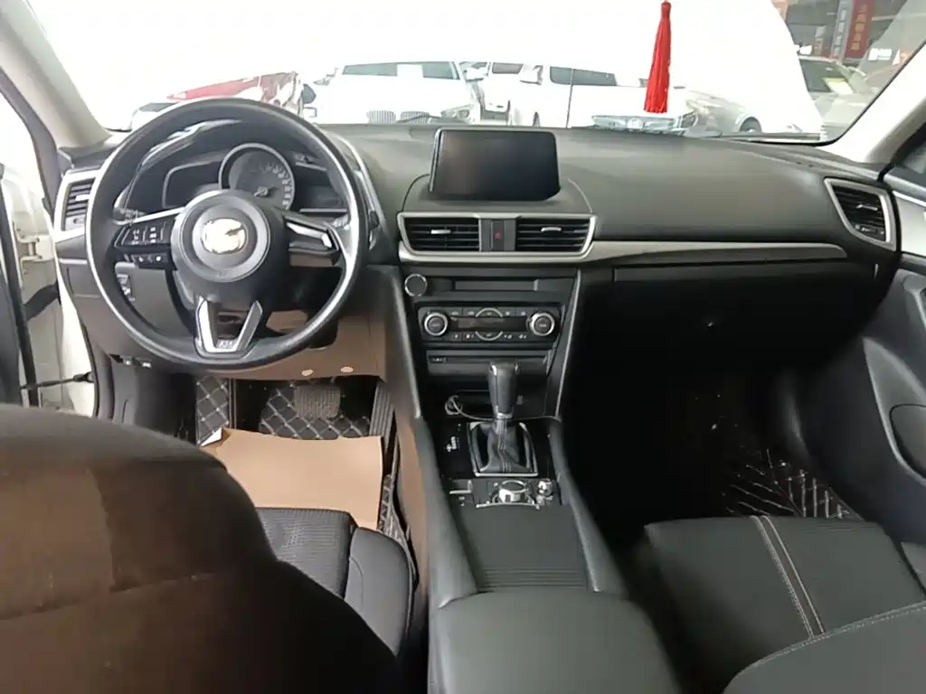 Mazda 3 Axela — миниатюра 10