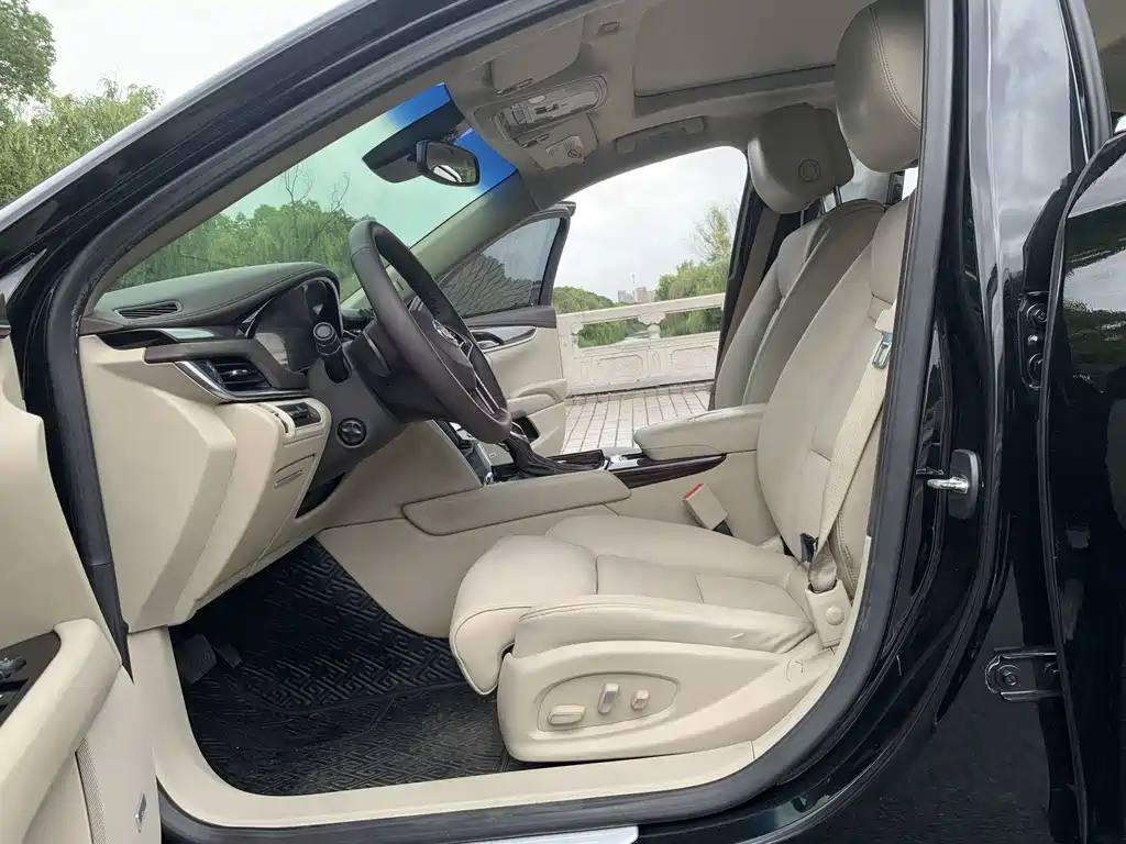 Cadillac XTS 2014 28T