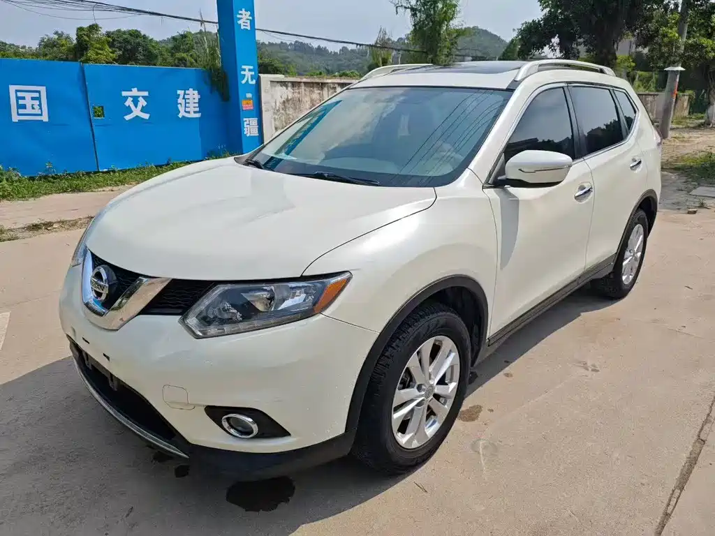 Nissan X-Trail 2015