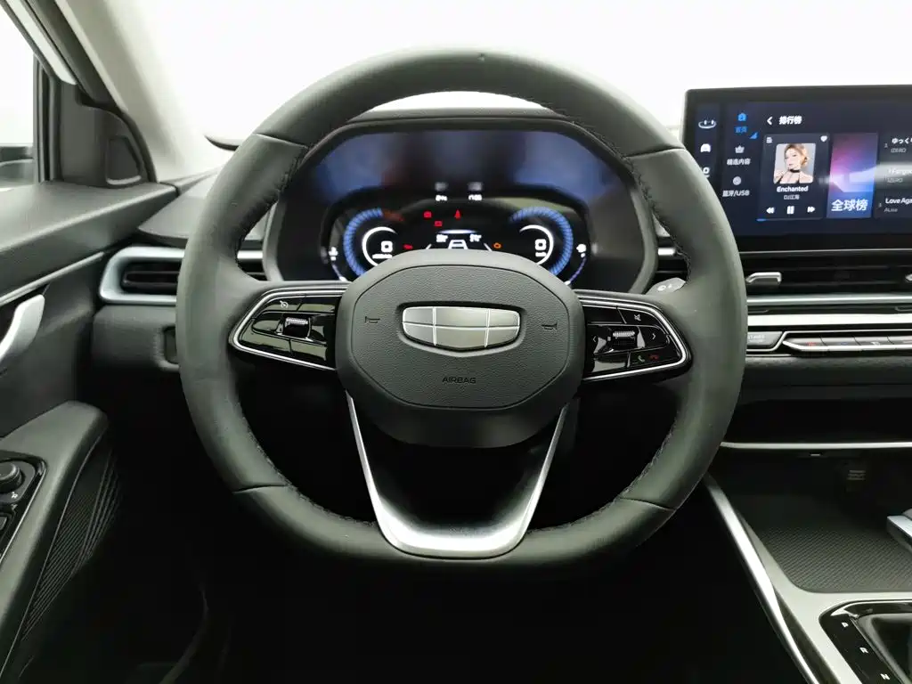 Geely Emgrand — миниатюра 11