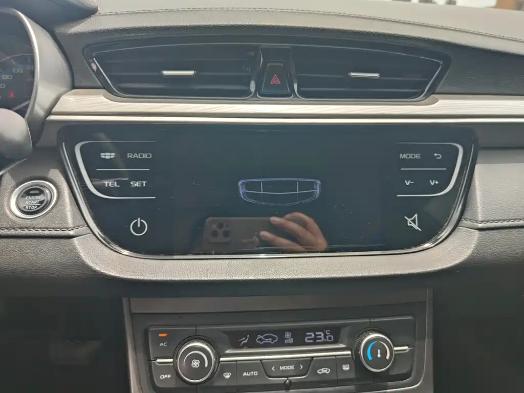 Geely Emgrand - фото 18