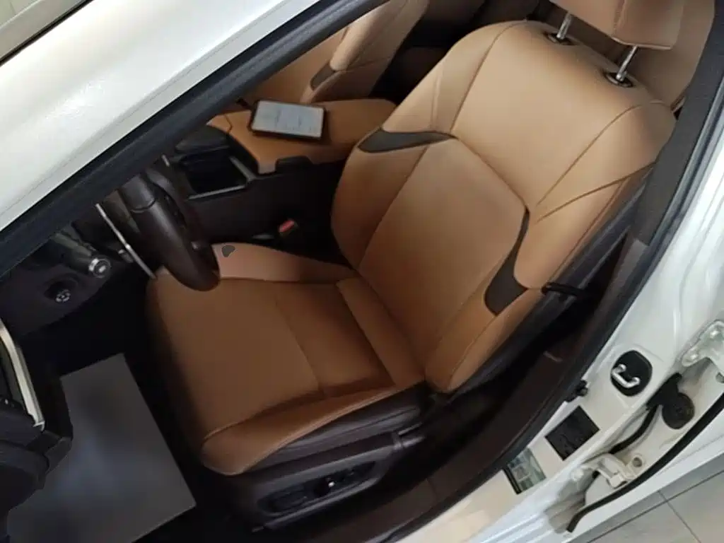 Lexus ES — миниатюра 15