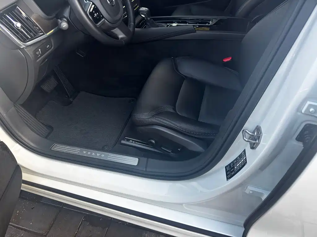Volvo V90 — миниатюра 7