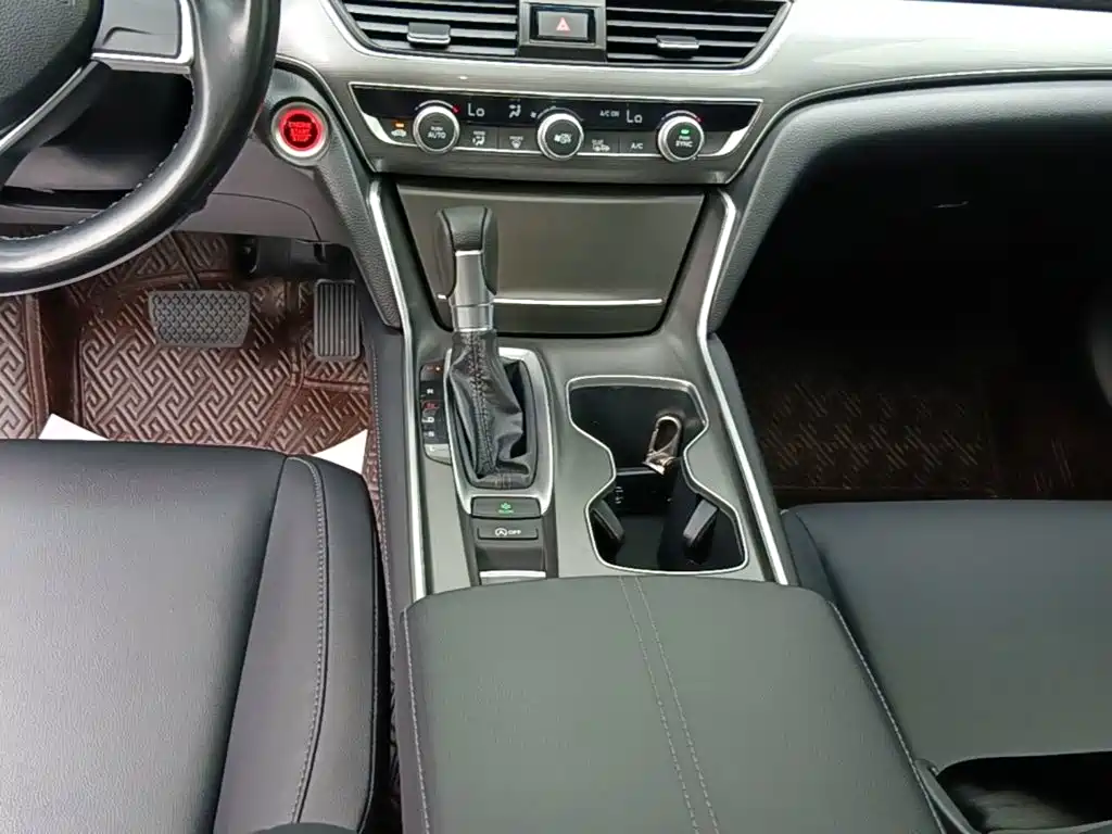 Honda Accord — миниатюра 14