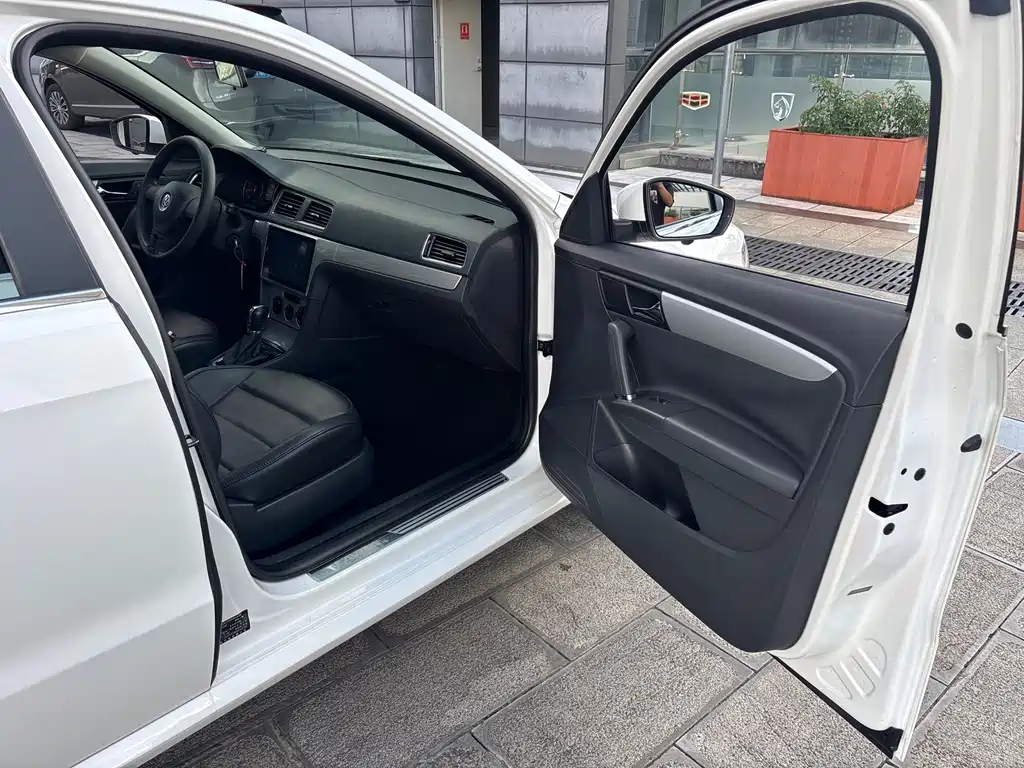 Volkswagen Gran Lavida — миниатюра 23
