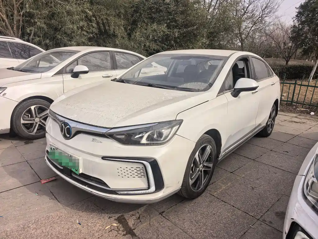 BAIC BEIJING EU5