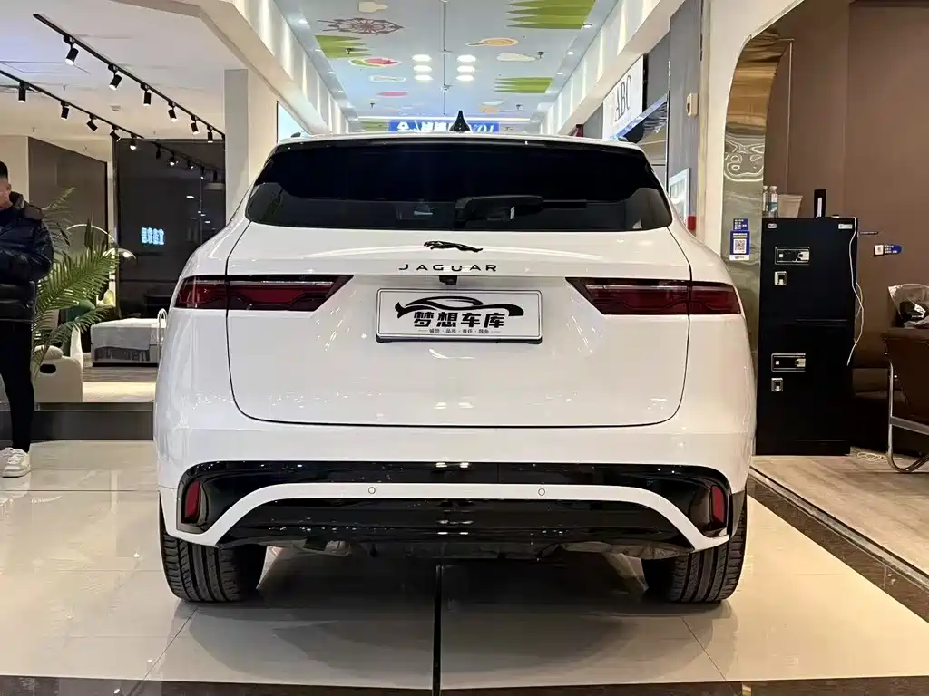 JAGUAR F PACE