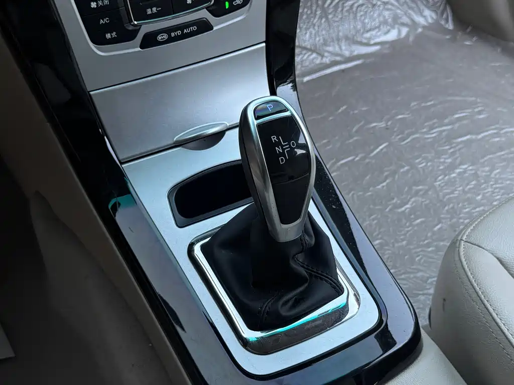 BYD e5 — миниатюра 14